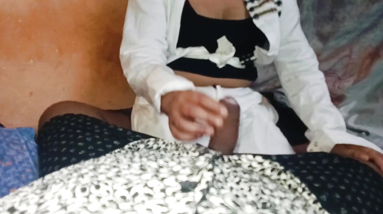 My girlfriend send me har pic I fuck her  secretly