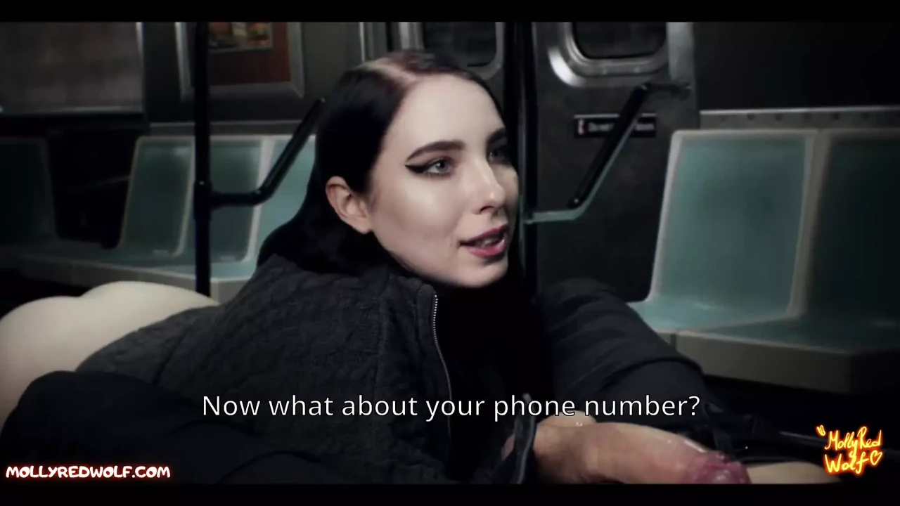 Beautiful Stranger Sucked Me in Train - Mollyredwolf