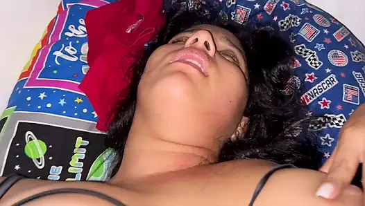 Couple masturbate the two girlfriend has her pussy very tight