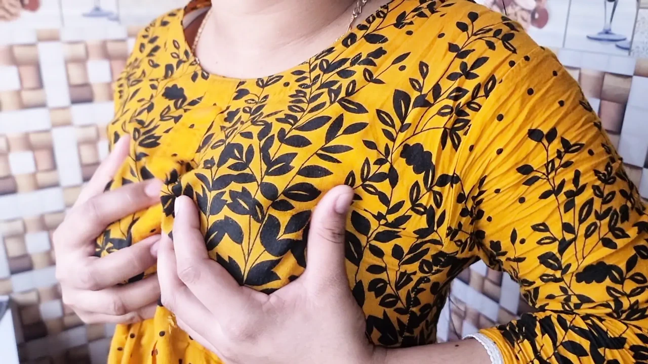 New bangla voice hard sex video in husband & wife.