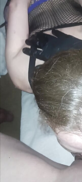 말해 보세요. 나는 창녀다