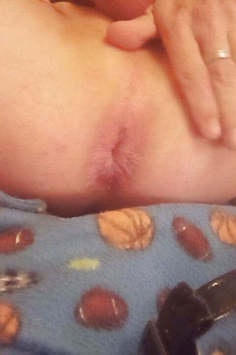 Mellissa Drives Around Naked