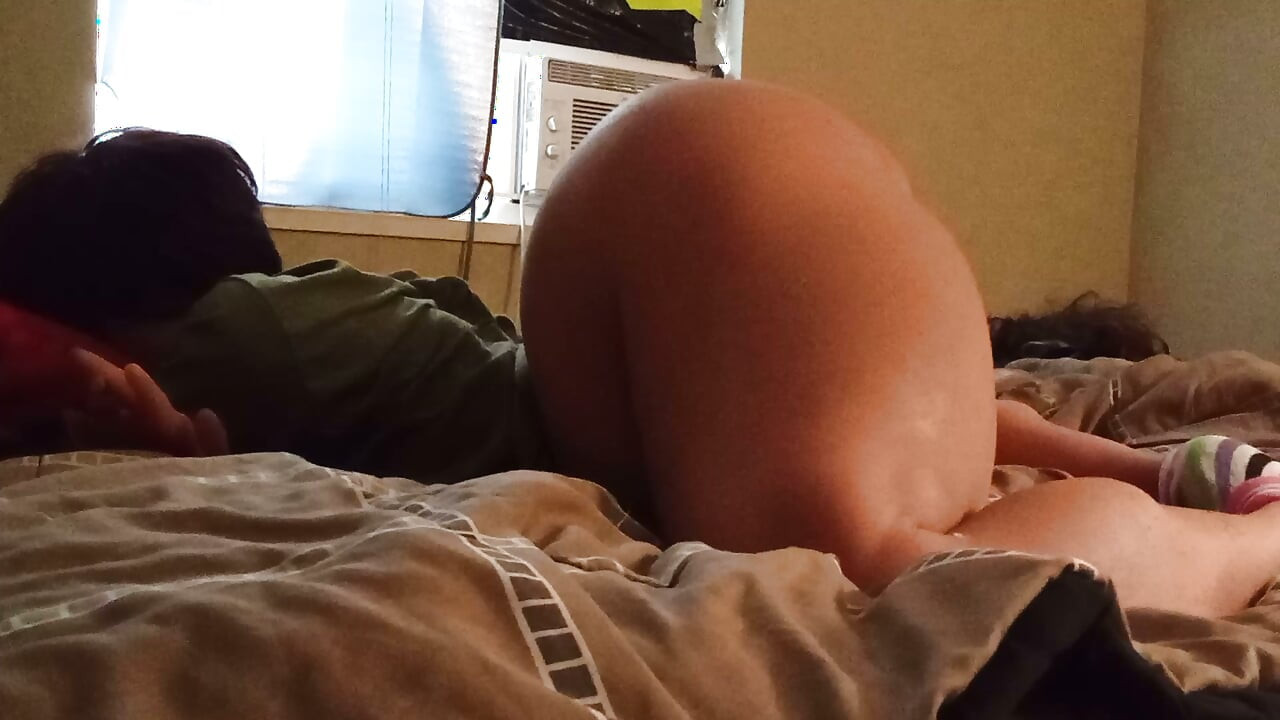 Ein bisschen Trockenhumping gemischt mit ein bisschen Ficken LOL