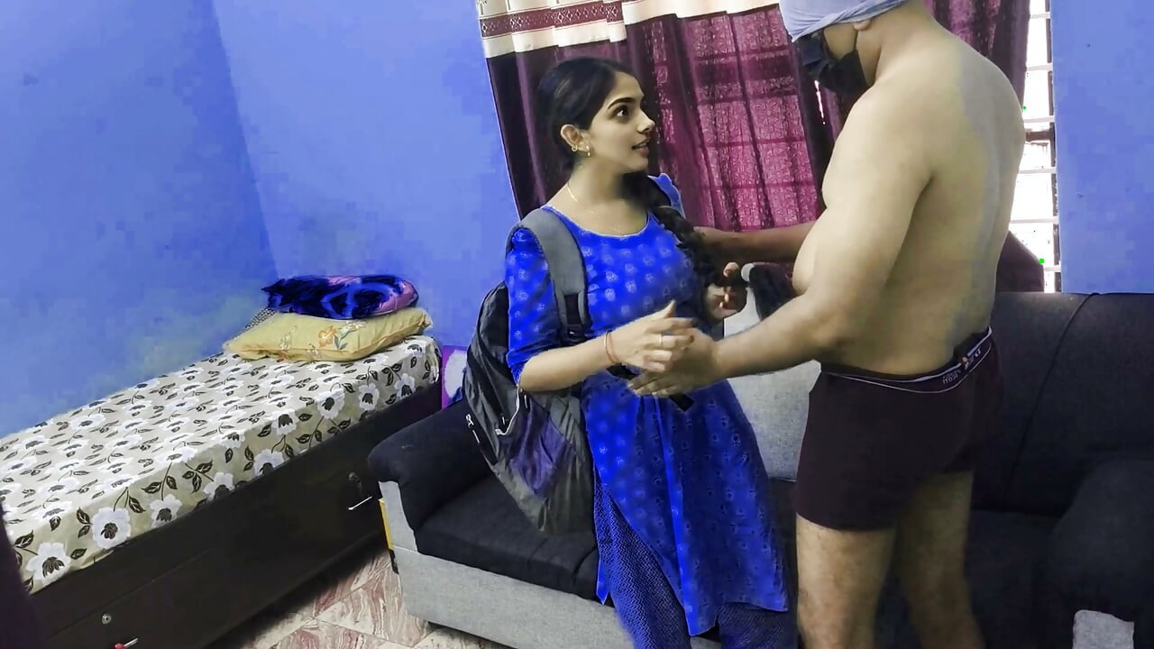 我和繼妹在她和男友分手後做愛