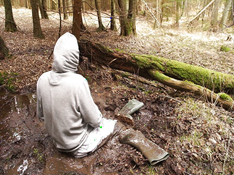 sweatpants wank in forest 2
