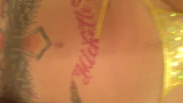 big tits rubbibg