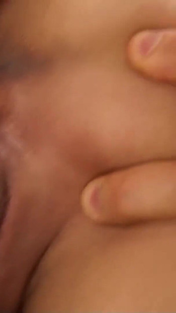 Detik epik dari "Remaja Asia kurus menggoda untuk seks creampie selepas memancut mani oleh rakan sekelas"