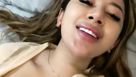 Videoanruf sex geile indonesische mädchen schlampe