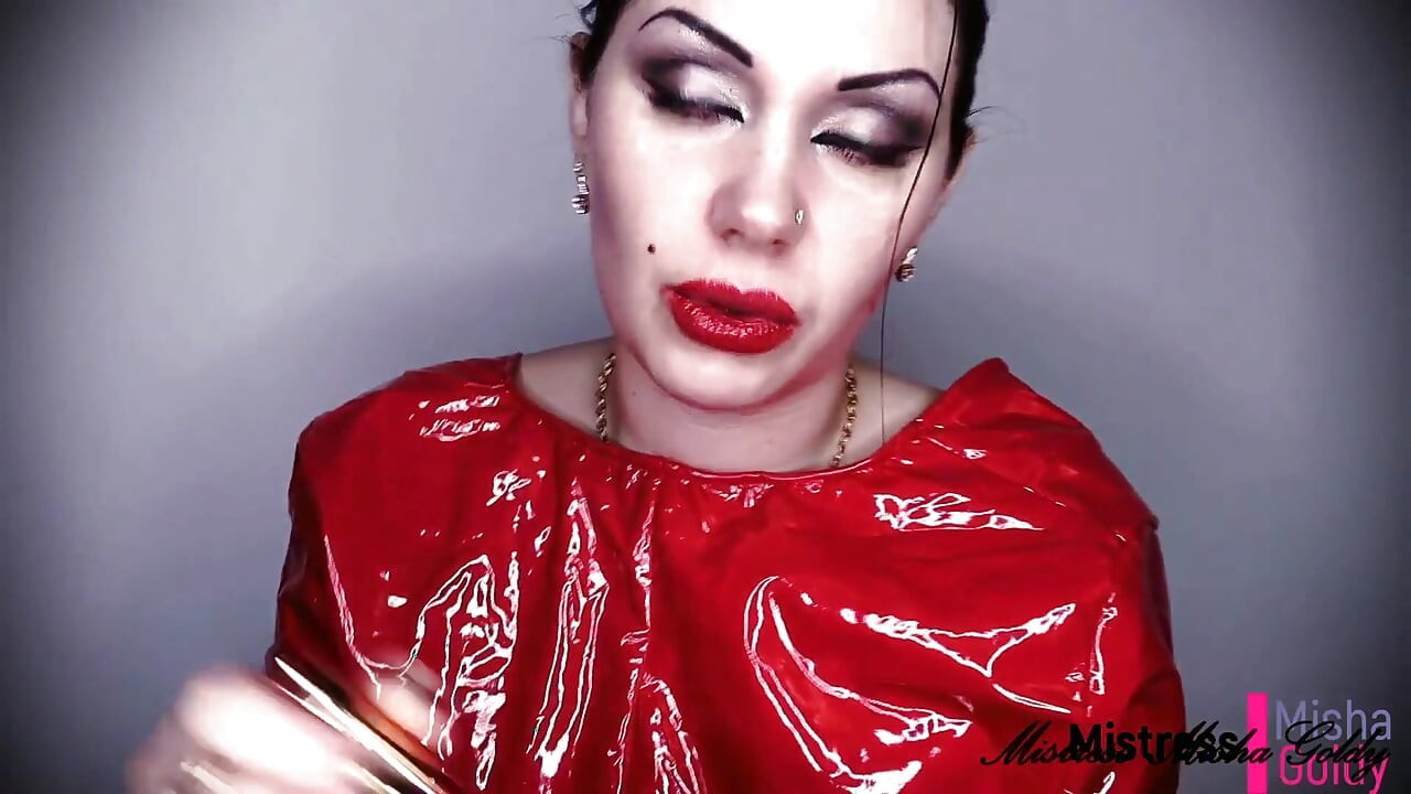 Worship my lipstick marks bitch!
