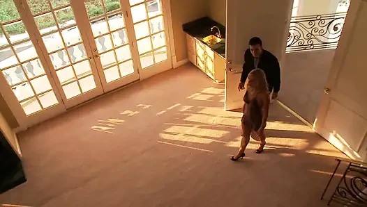 Bubble butt babe fucked on stairs