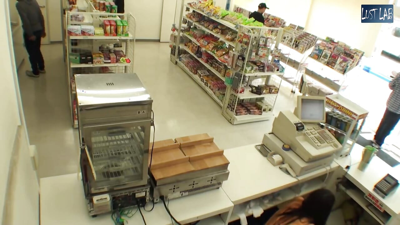 Moment jenant. Nu m-am putut uita departe când s-a întâmplat asta - partea 1