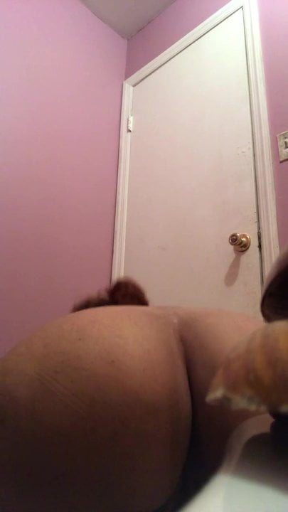 BBW Latina Hoe shaking ass