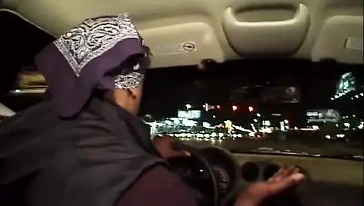 Renkli saç doğal göğüsler siyah amcık sikişi... ağzına boşalma