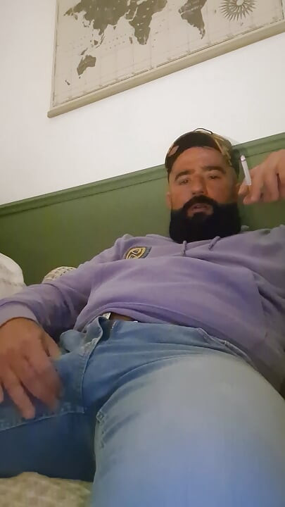 Bearded fuck are masturbator