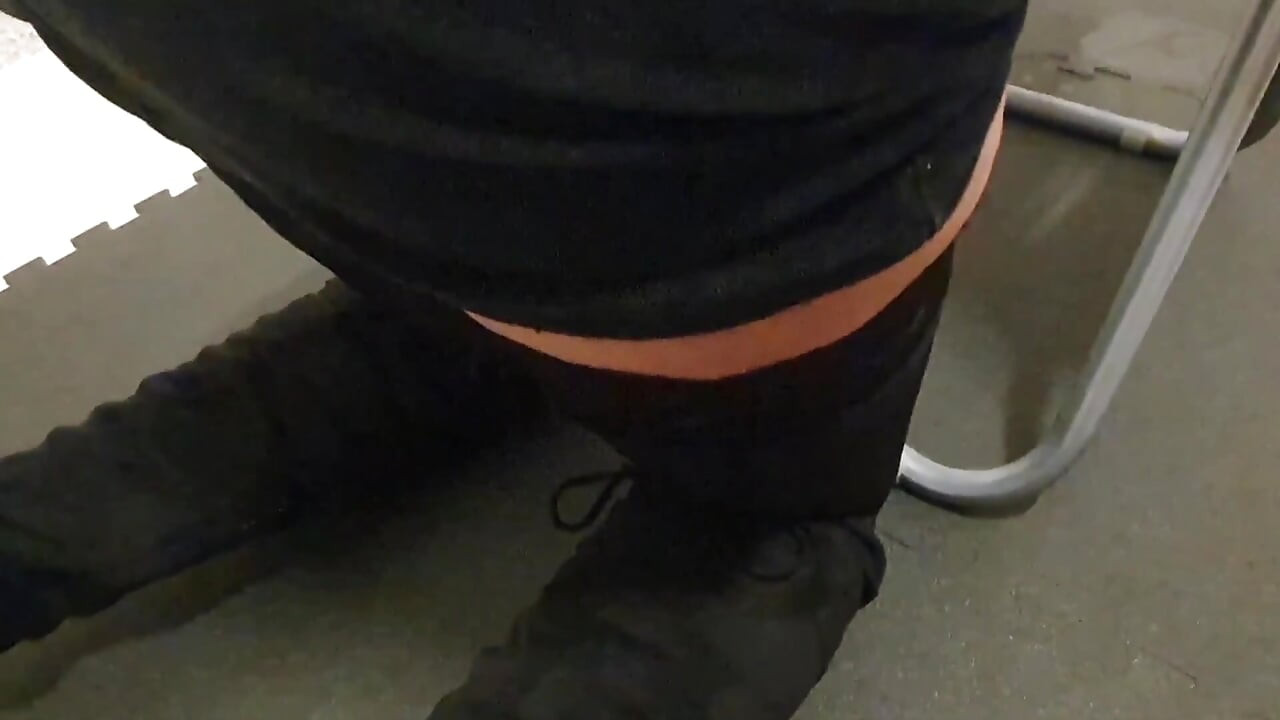 ΚΑΡΈΚΛΑ ΓΙΑ ΕΣΆΣ! Ώρα παράστασης Bdsm