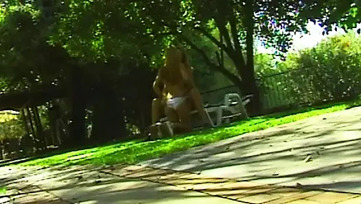 Weiße Höschen Chroniken: Sinnliche Gartenspiele