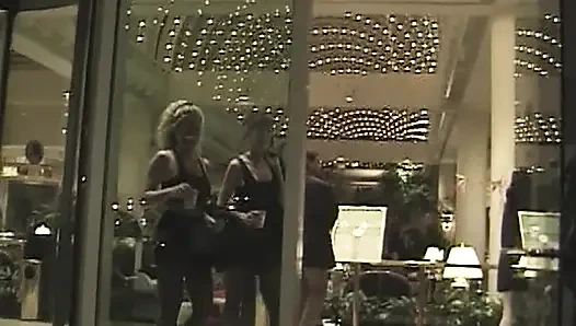 Versaute TaxiFahrten - грязная грязная скачет на такси 3