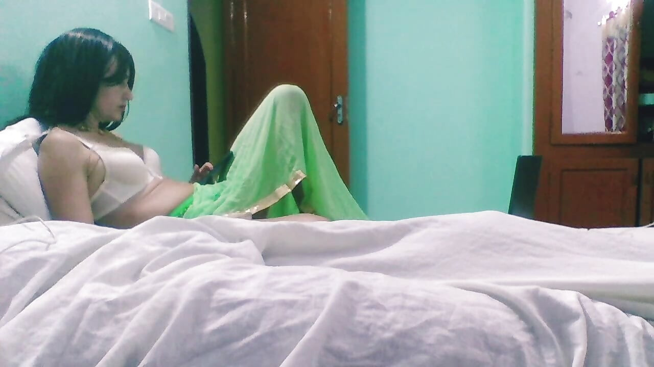Sundar premika mere baare men junooni