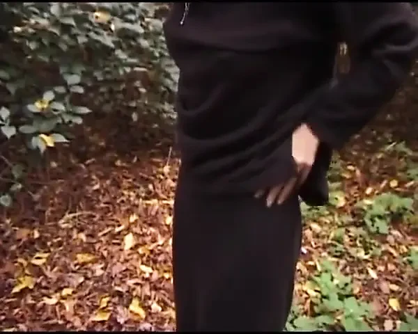 Diana Kaiser - blonde,outdoor