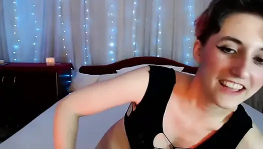 İç çamaşırı, seksi ayaklar, kıllı kamera kızı
