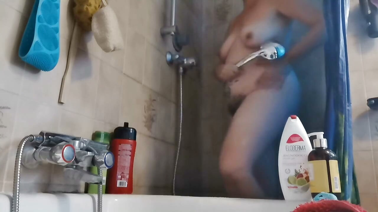 Shower Ritual Warm Water, Lather & Glistening Skin Pee and Farts