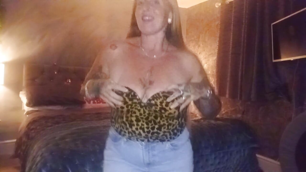 Manic Dancing e Wet Jeans