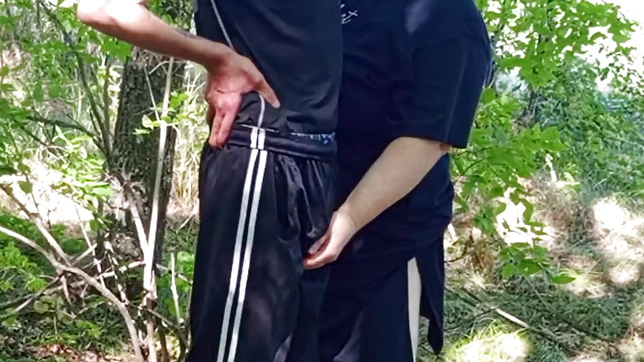 saw a neighbor in the park and fucked her in the mouth