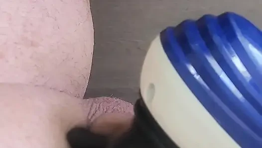 Masajcı yarağıma masaj yapıyor
