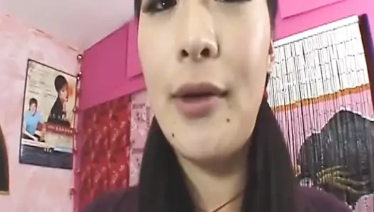 Tante seksi rambut cokelat dientot kontol besar sampai dicrot di muka