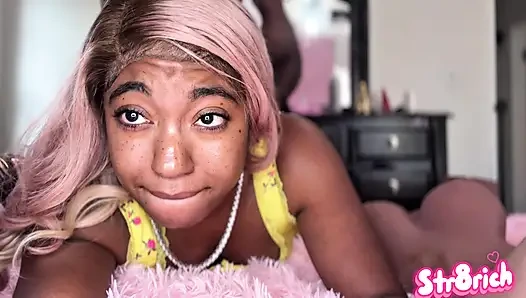 Mein freund bei der arbeit, wenn mein stiefvater in meiner heißen teen-muschi ist, dehnt mich weit