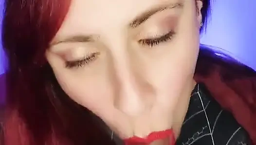 Spider-gauchi Ist Wieder Im Einsatz! Willst Du Sehen, Was Unter Meinem Superanzug Ist?