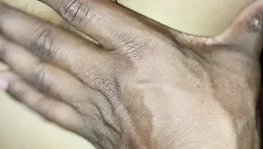 Indian desi hot bhabhi dewar ka kala lund hila ke apne gulabi chut mein ungali mar kar mal aut kar diya milk dafa kar