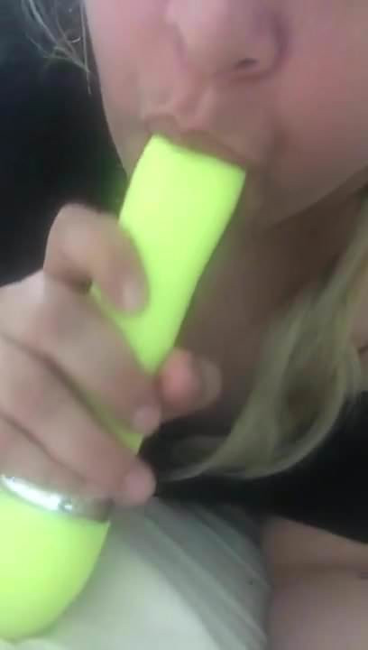 Gorda mama dildo