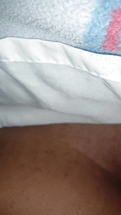 黑人婆婆被無套性交，喜歡被注入牛奶