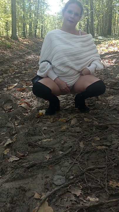 Slut Jade in the wood shows off in front of voyeur | Clip 1