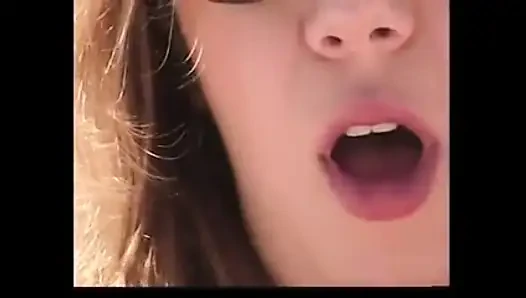 Ficken mit mädchen mit dicken möpsen im garten