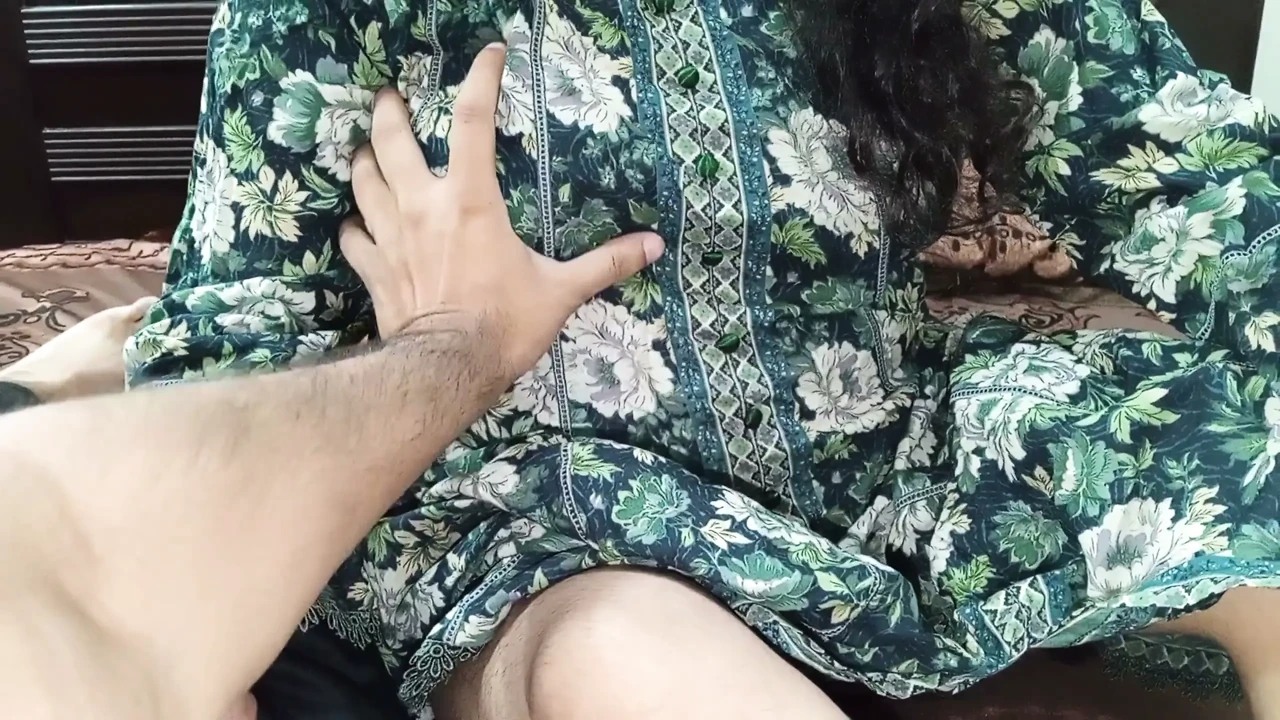 This Indian Husband & Wife Prove True Romance Never Gets Old
