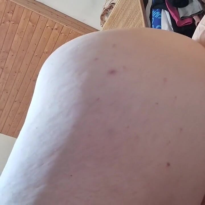 Madrasta divorciada fode sua bunda