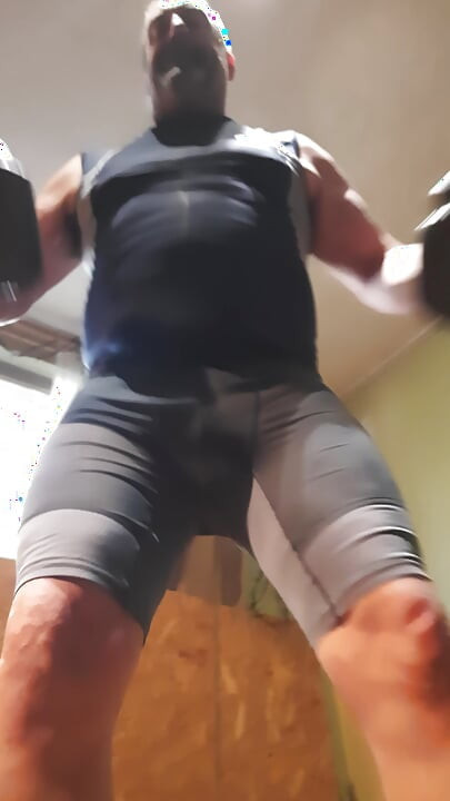 Silver Daddy Boxer Vs. Jobber!