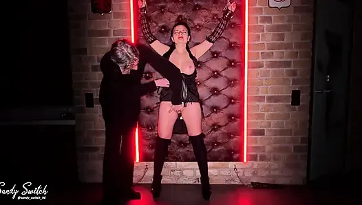 Gothic Halloween: BDSM und andere bestrafungen für eine schlampe