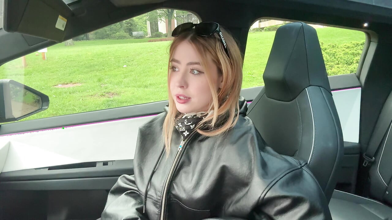 Beautiful Green Eyed Tinder Slut Fucks And Sucks On First Date- "I Normally don't do this.."