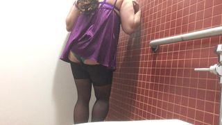 Cd sissy violet soutien-gorge scandaleux culotte verte