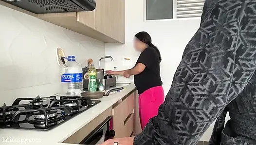 кухня с латинскими сисечками, часть 1