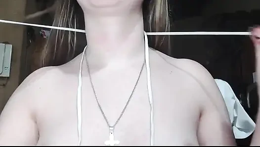 Ich trainiere meine kehle