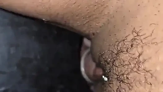 Der typ hinter dem gloryhole konnte es nicht aushalten, ich musste meinen ehemann bitten, mich zum kommen zu bringen