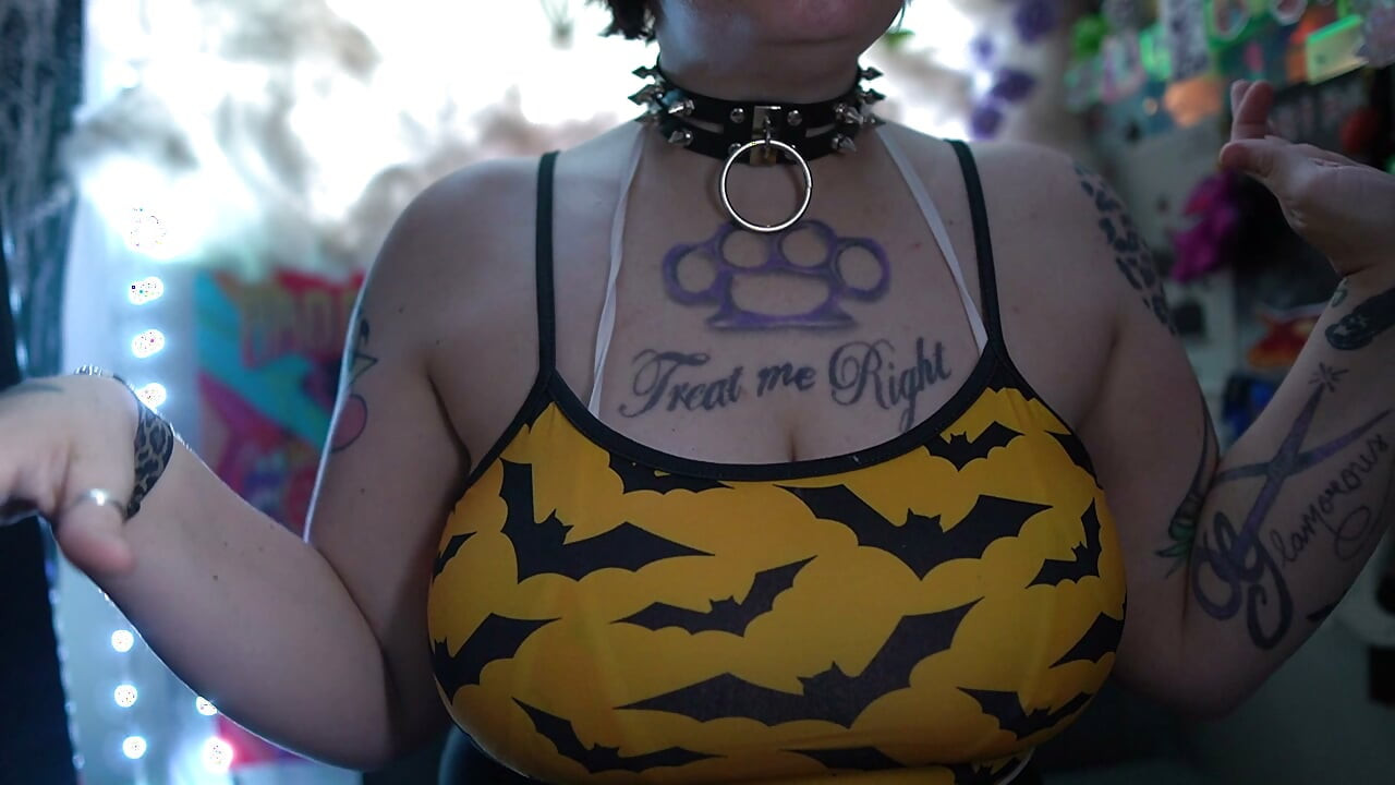 Big, Natural Tits And Hairy Armpits JOI