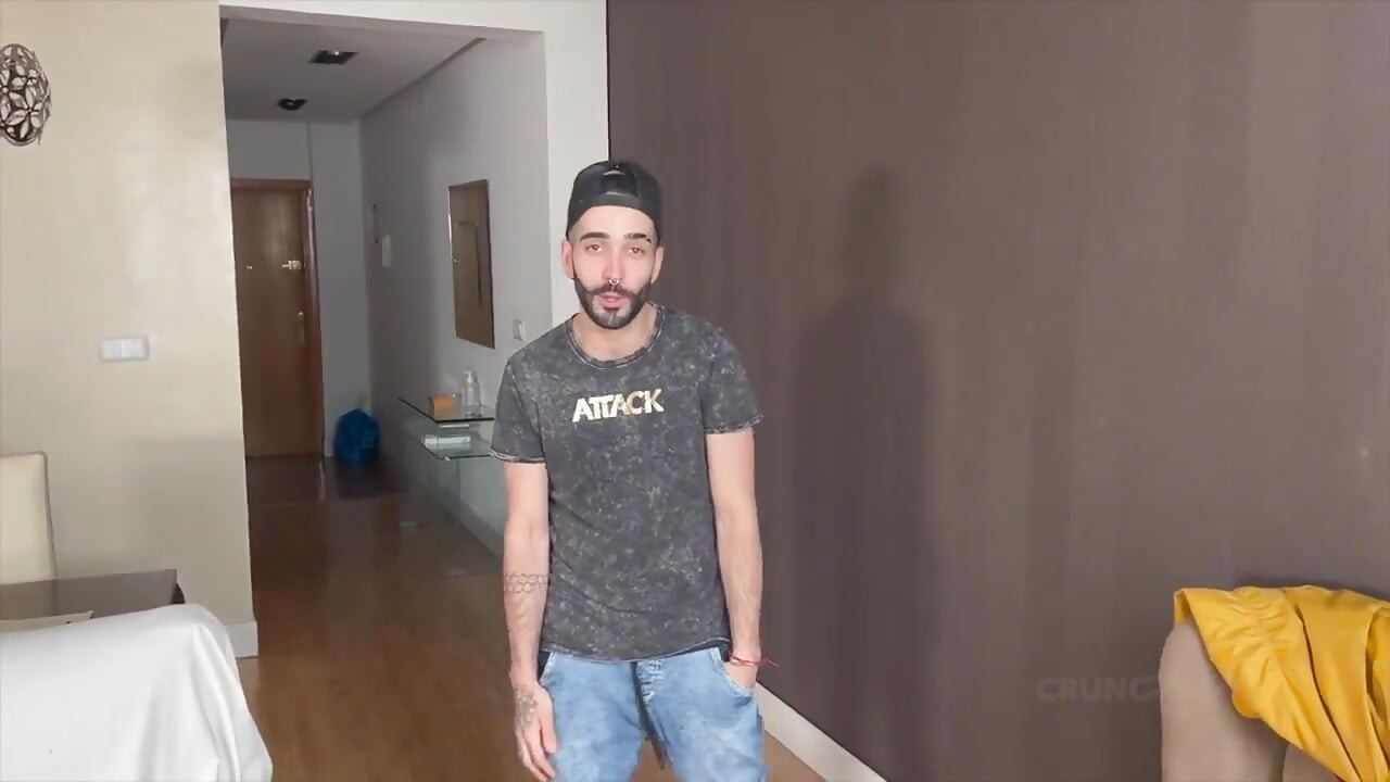 Max Fendez는 직선 트윈크 알렉 롭에 의해 원시 사용