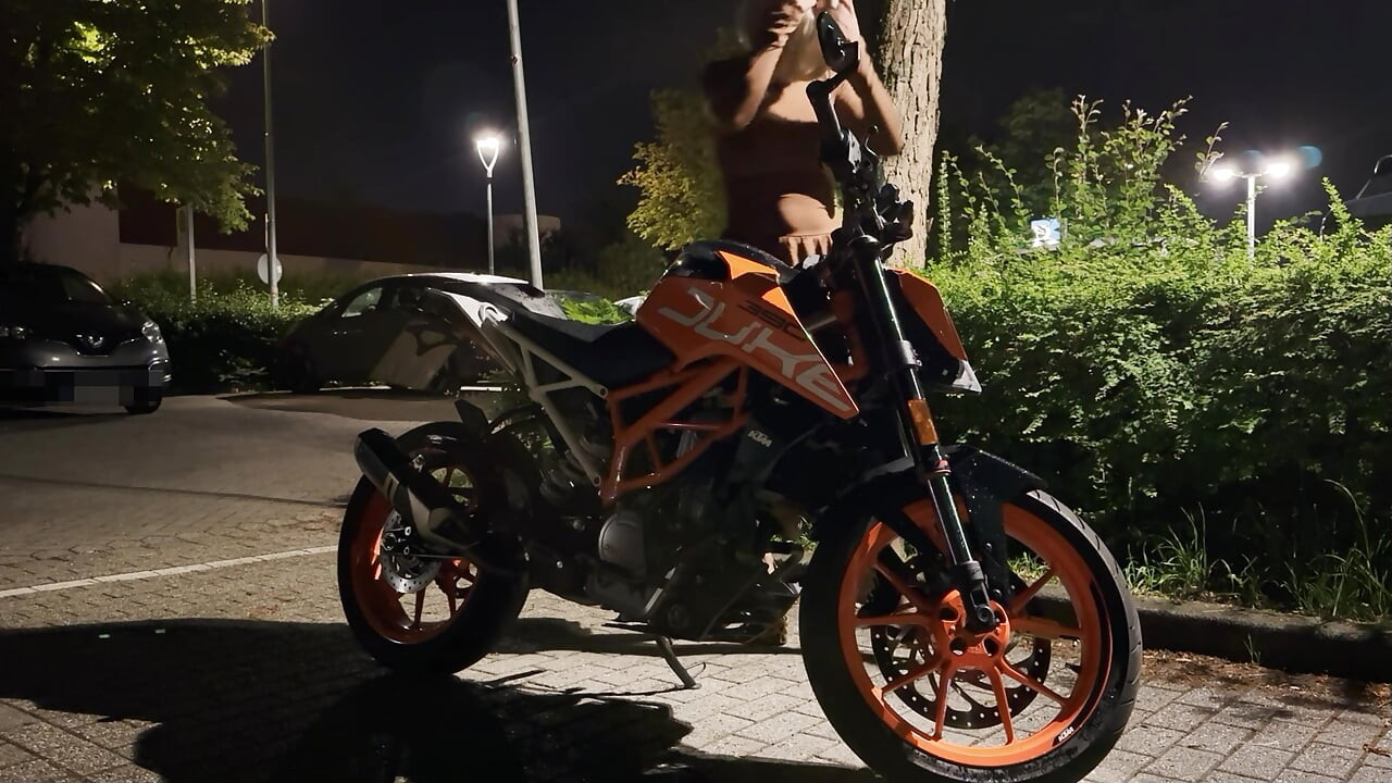 Penis kılıfı işemeli 2 farklı tayt test ediyorum