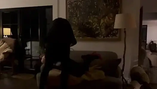 Sissy-ehemann wird versohlt!