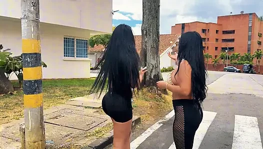 Fit Girls Tourists in Cali, Ask Stranger for Help and End up in Threesome Without Condom in Their Apartment